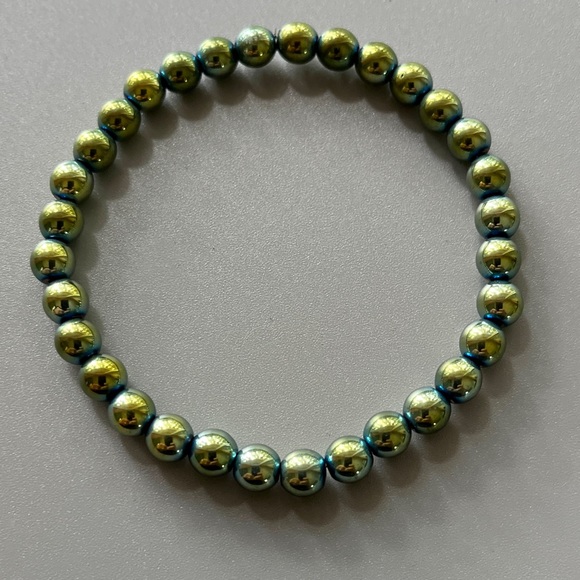 Green Blue Hematite Handcrafted Bead Bracelet - Picture 4 of 5